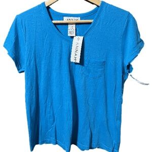 NWT HANNAH blue short sleeve pocket t-shirt Size Small